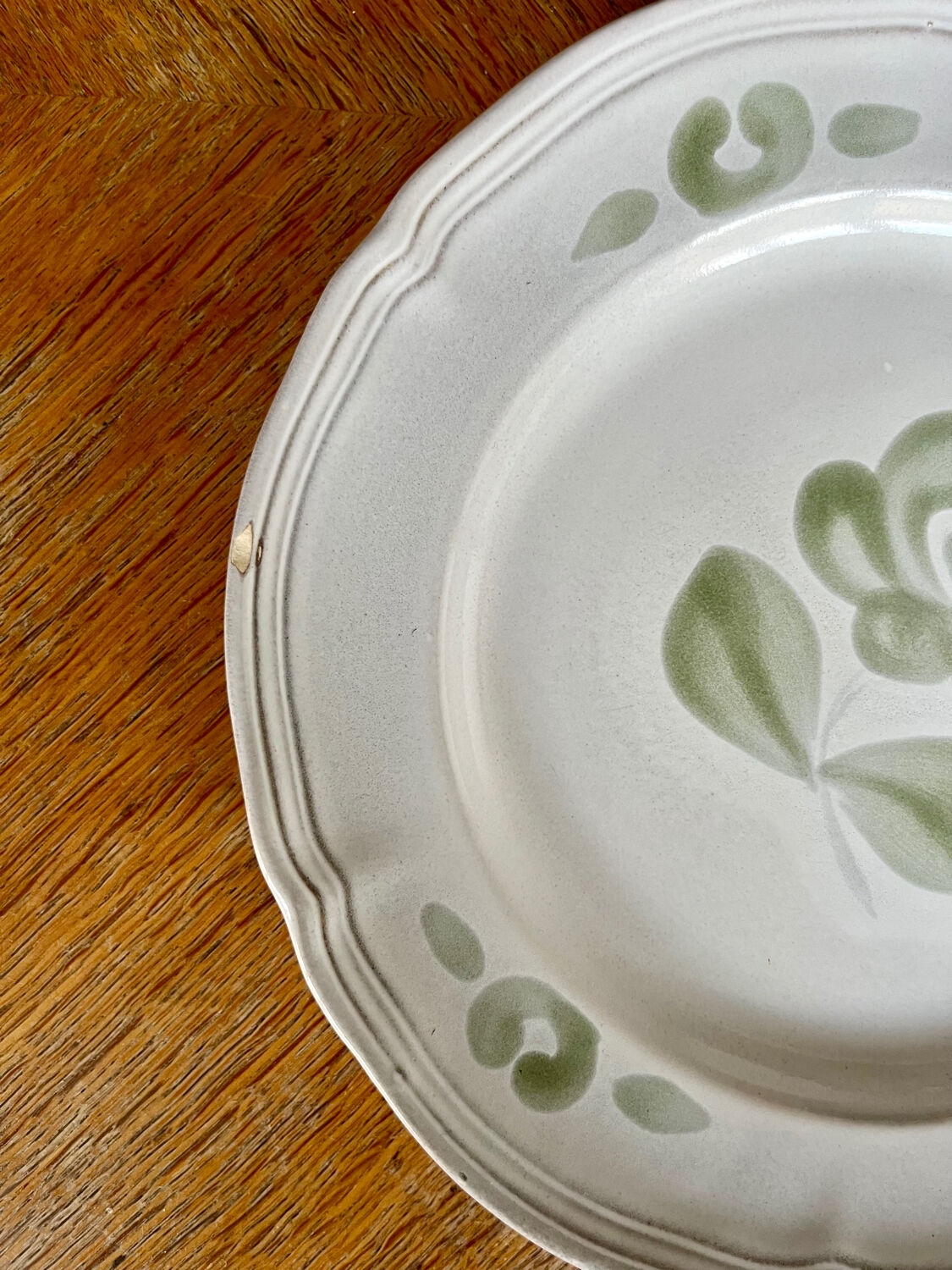 12 flat plates in earthenware, Niderviller