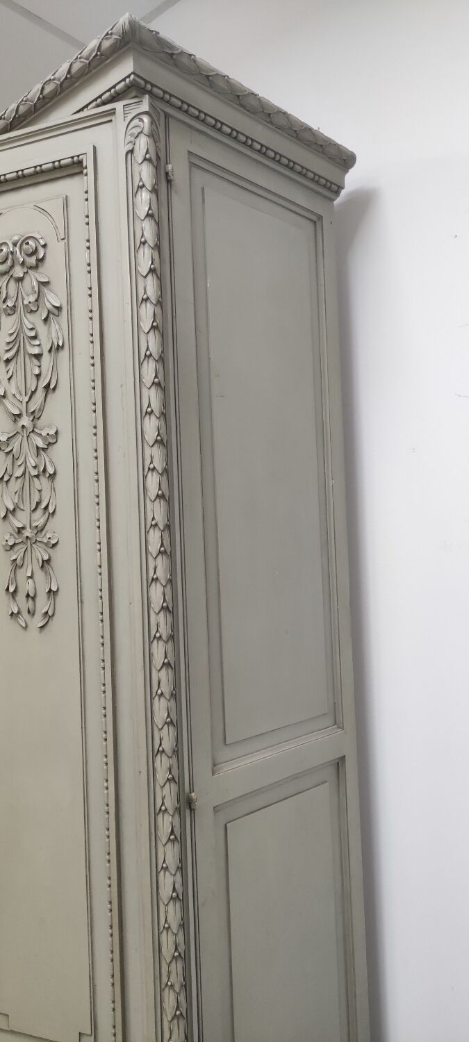 Wardrobe 3 doors, 3 drawers Louis XVI style patinated