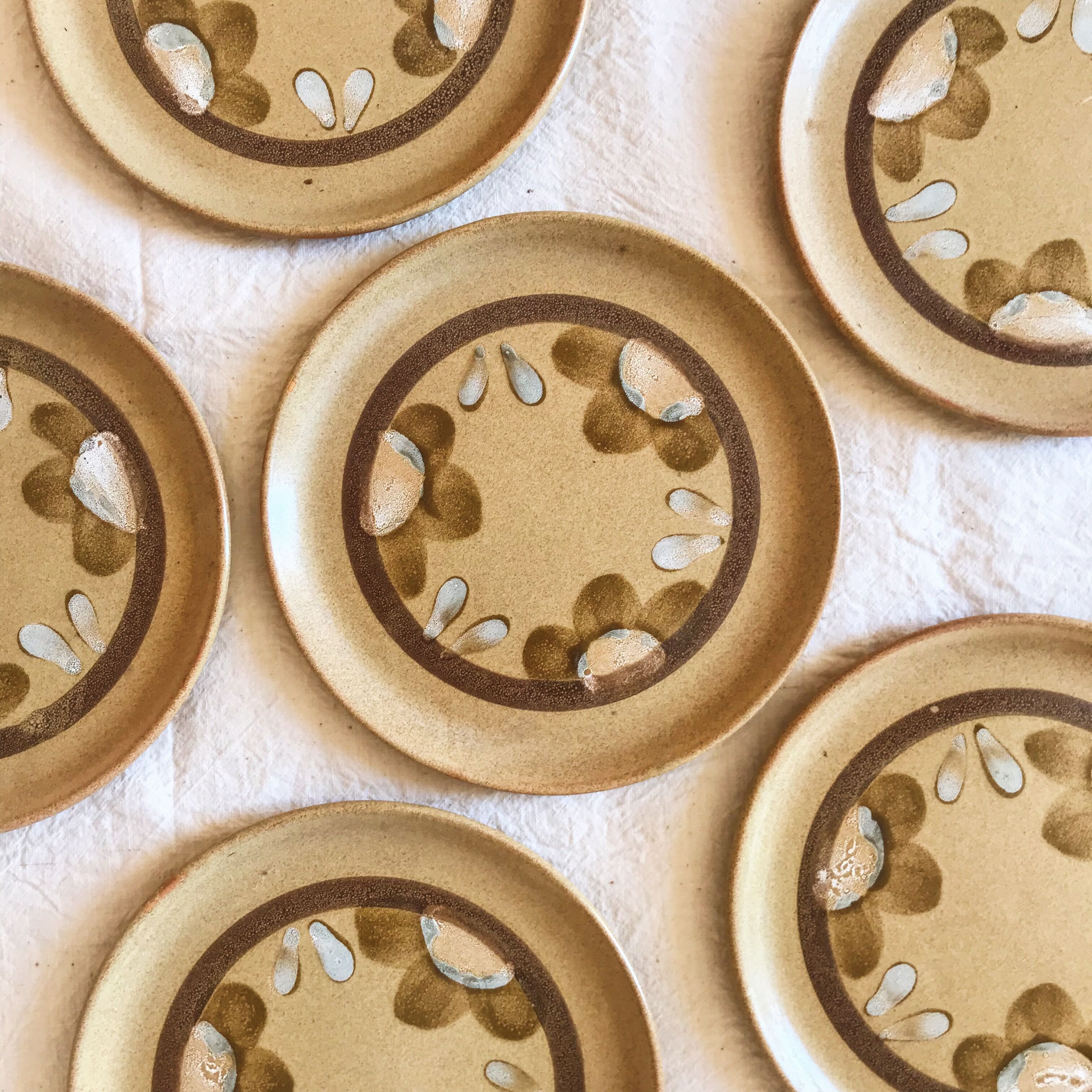 Batch of 6 dessert plates in Sarreguemines sandstone