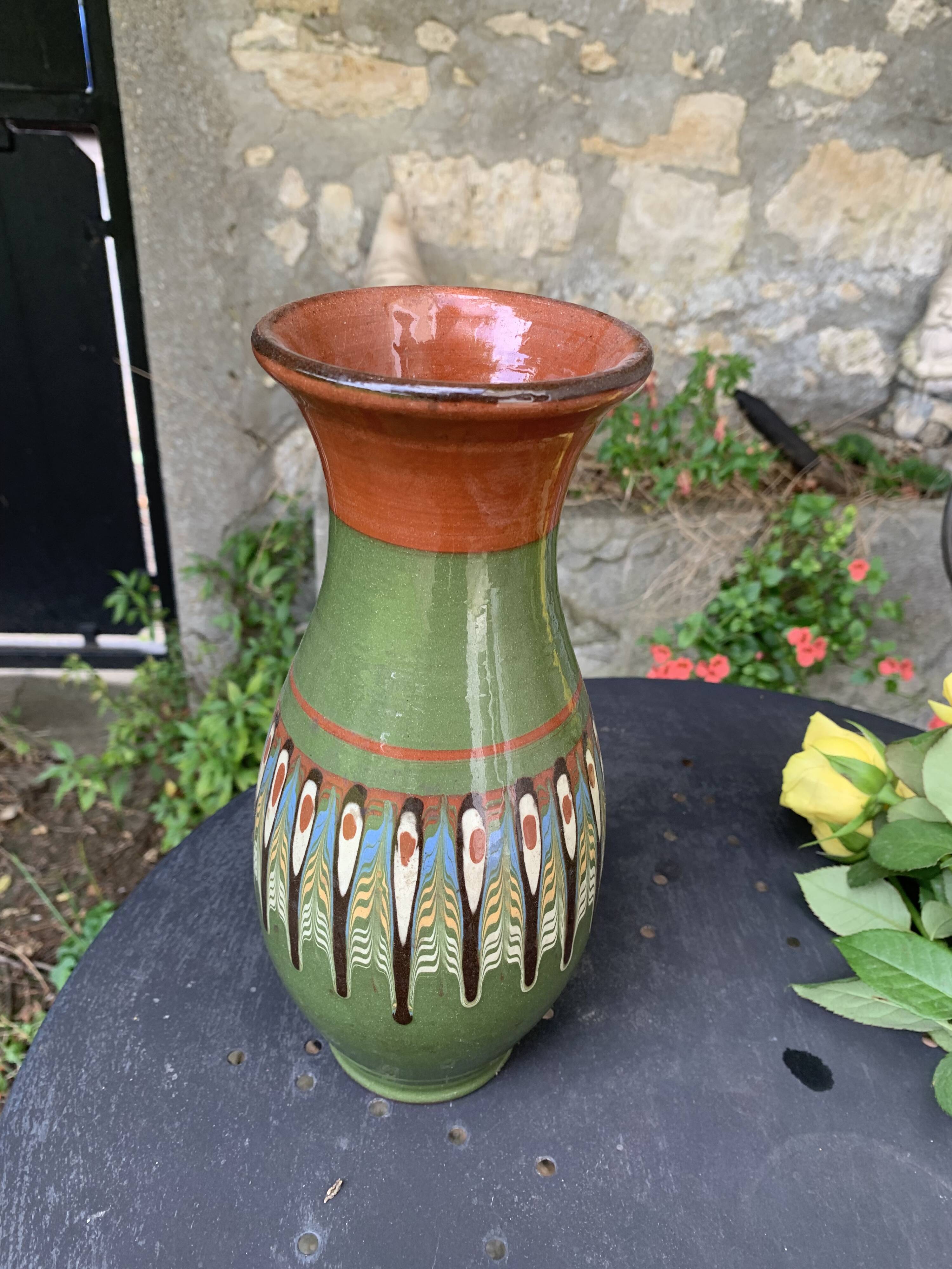 Original vintage 1970s folk vase.