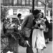 Photograph, “Les jonquilles” Paris, 1954 / Homage to Robert Doisneau / 15 x 20 cm / B&W