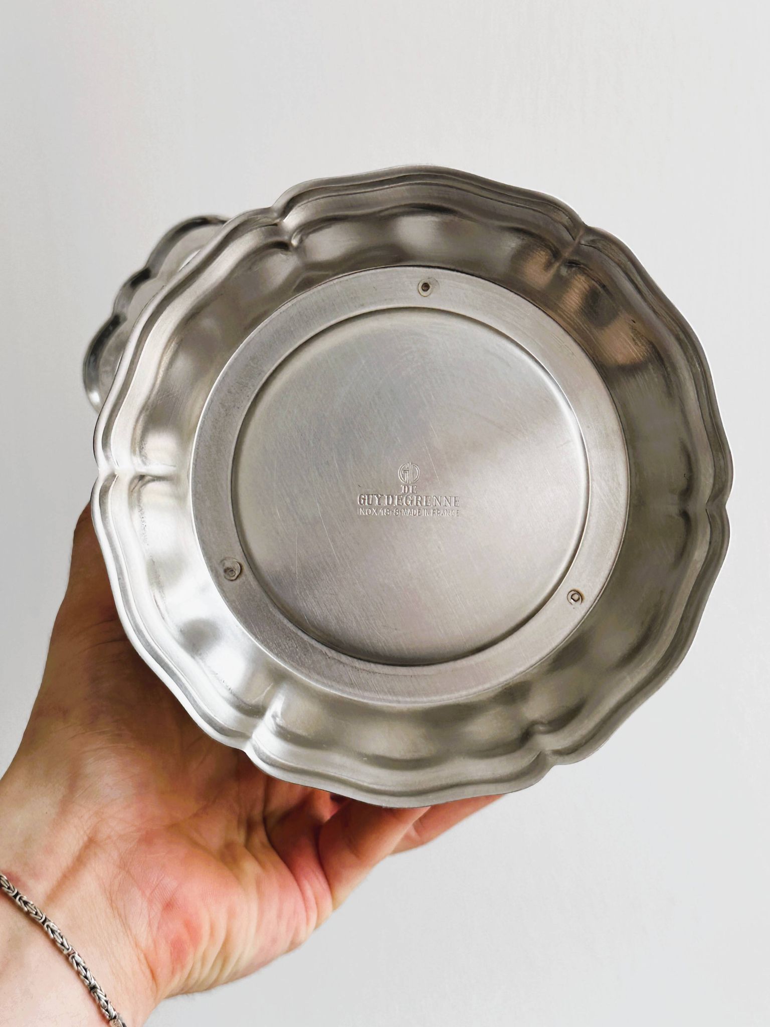 Elegant champagne bucket
