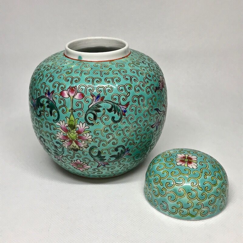 Chinese tea pot