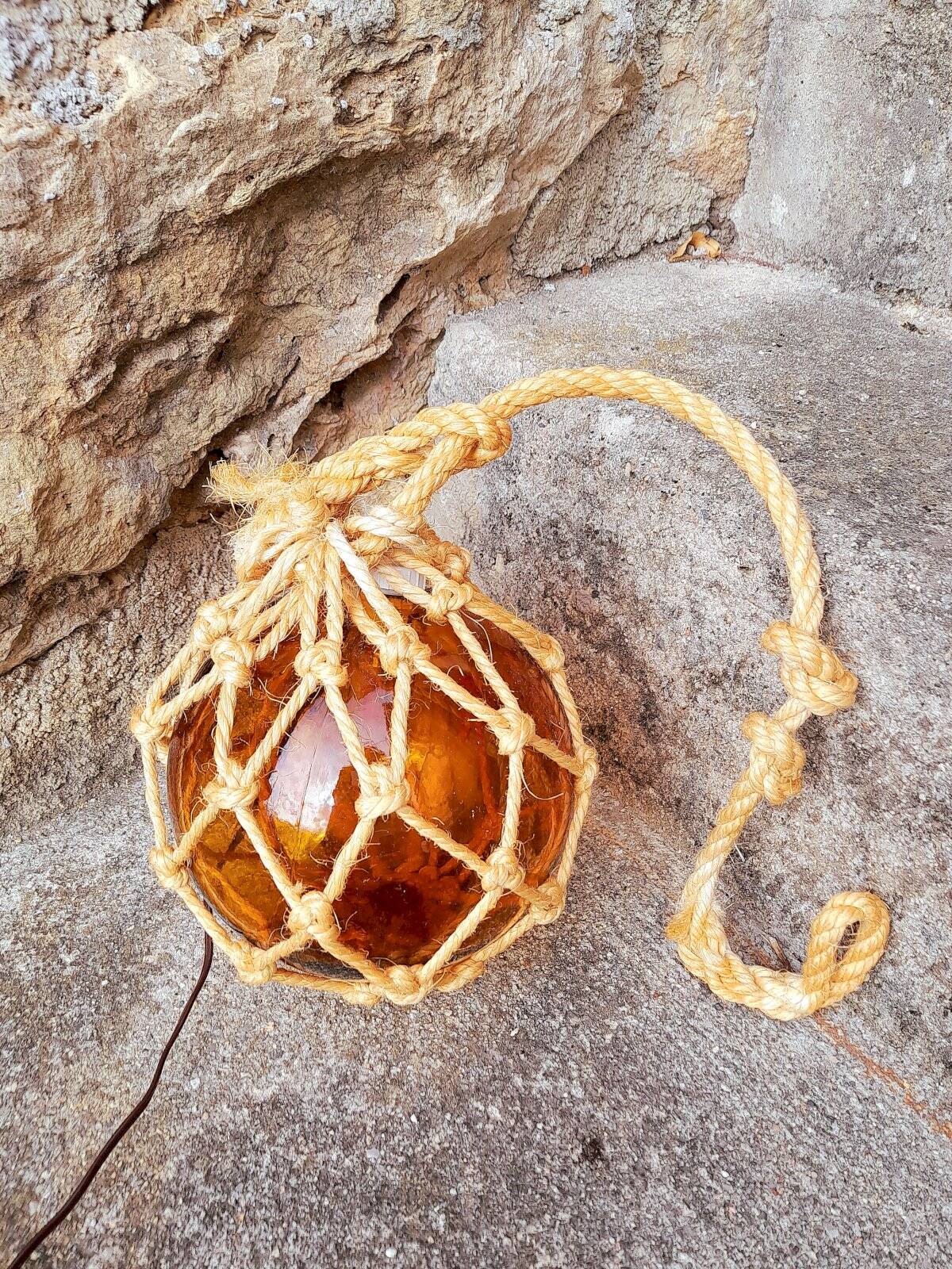 Floating fishing net lamp, diameter 20 cm.