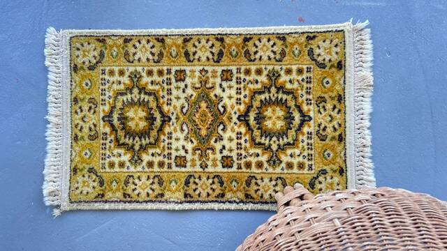 Tapis sarouk vintage moutarde