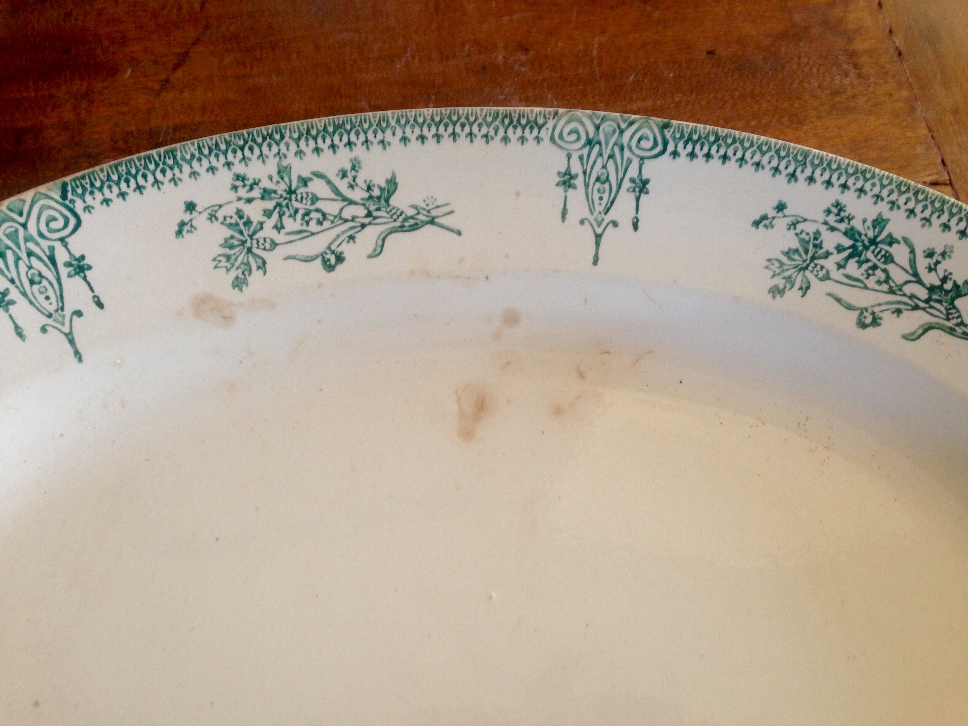 Two flat ovals land of iron