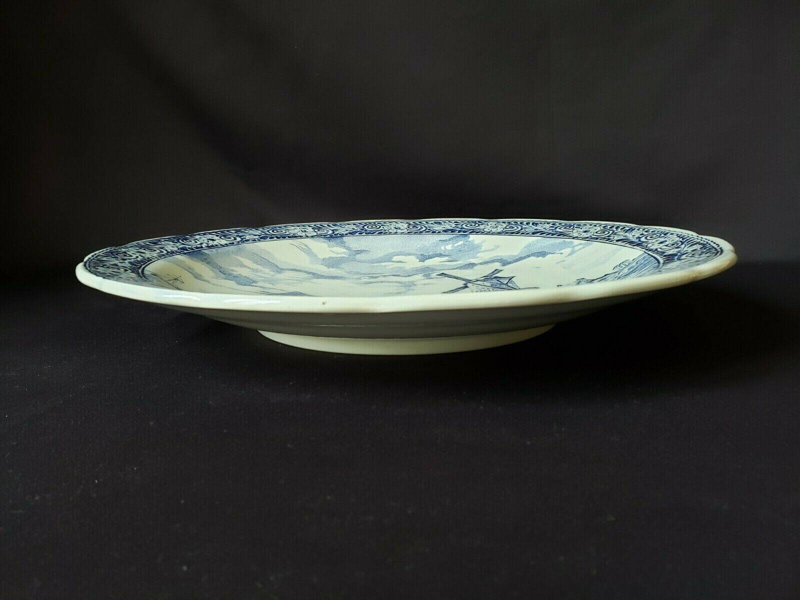 Boch Delfts dish 39 cm diameter