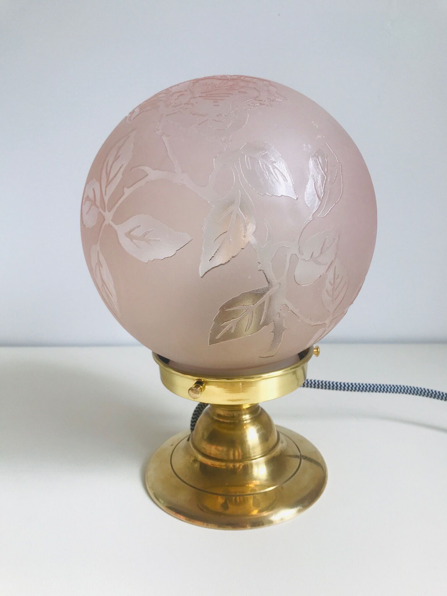 Lampe à poser globe vintage Deveau
