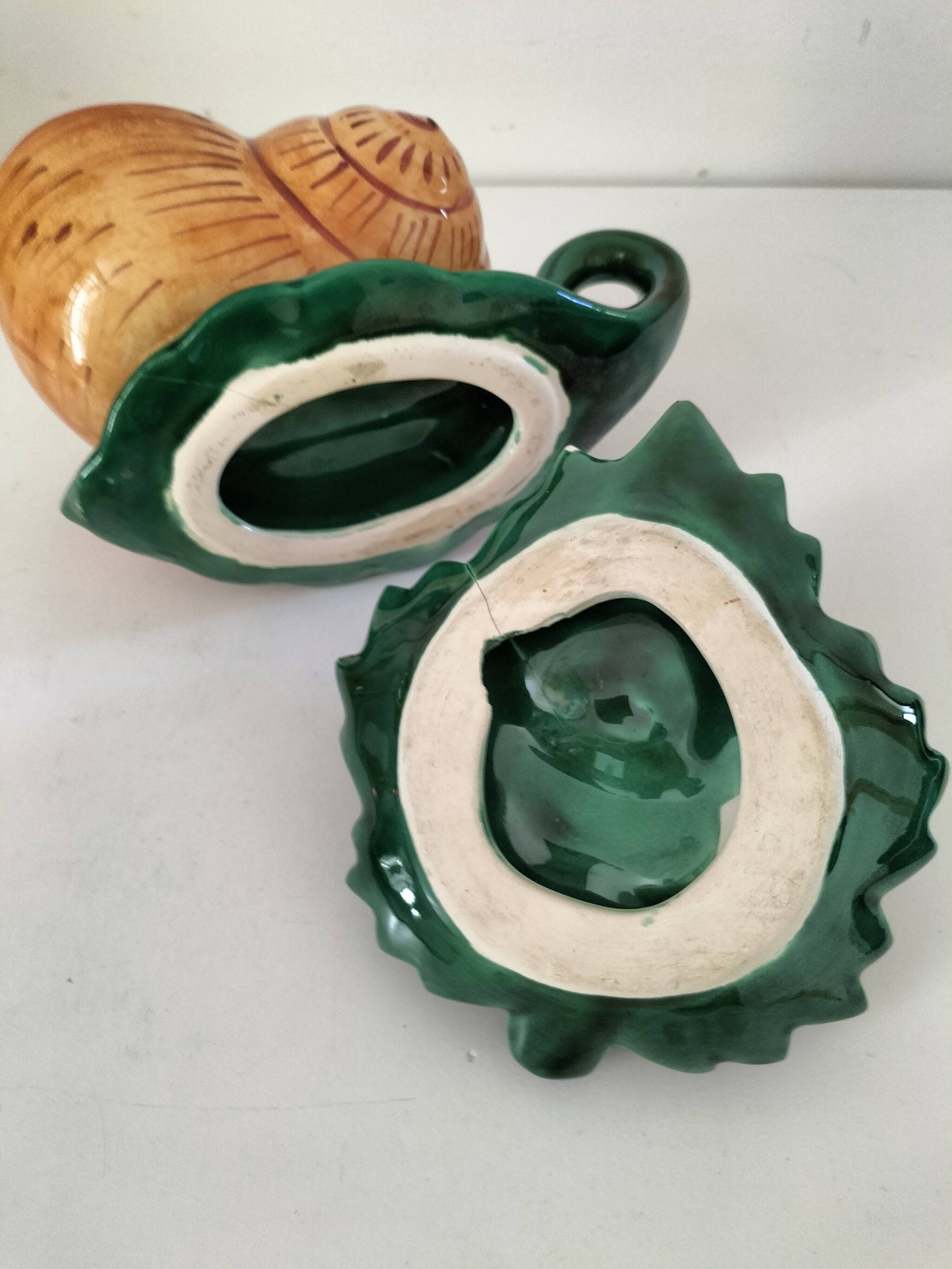 Pair of snail-shaped bowls and their leaf-shaped saucers – 1950s-1960s