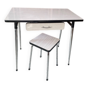Table formica & tabouret