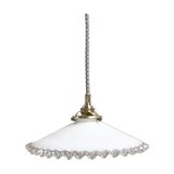Serrated opaline suspension
