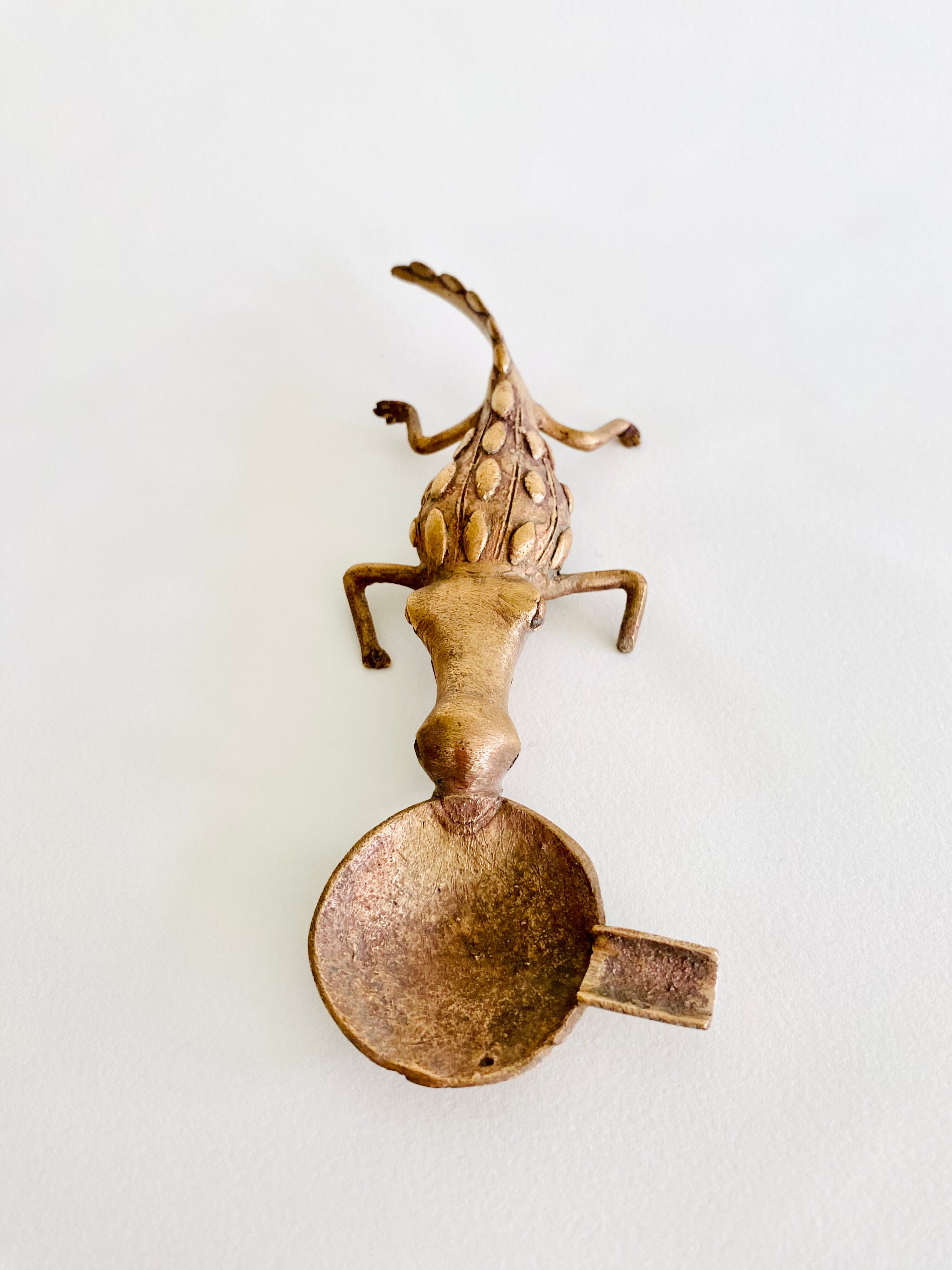 Animal bronze ashtray