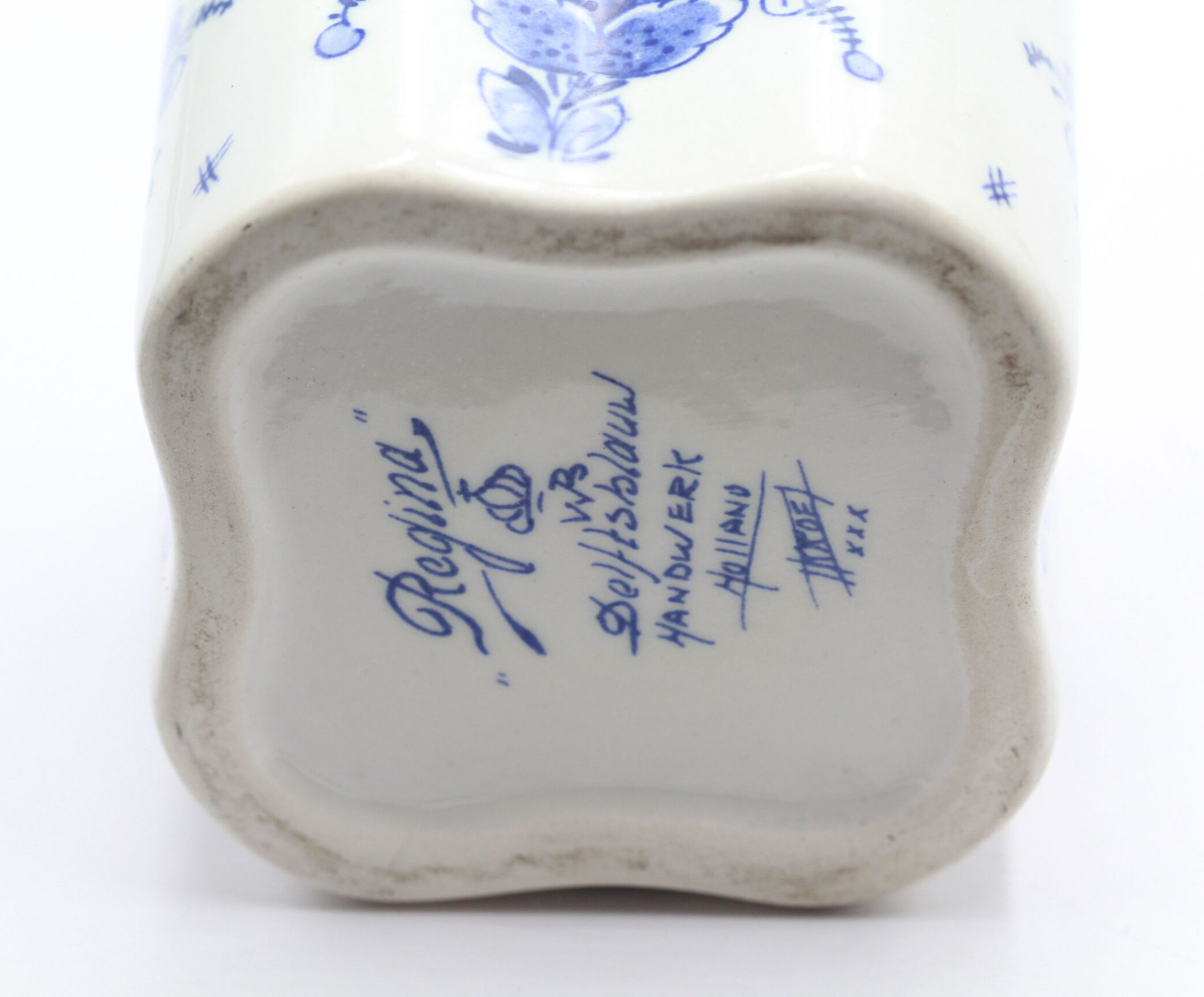Deft ceramic pot