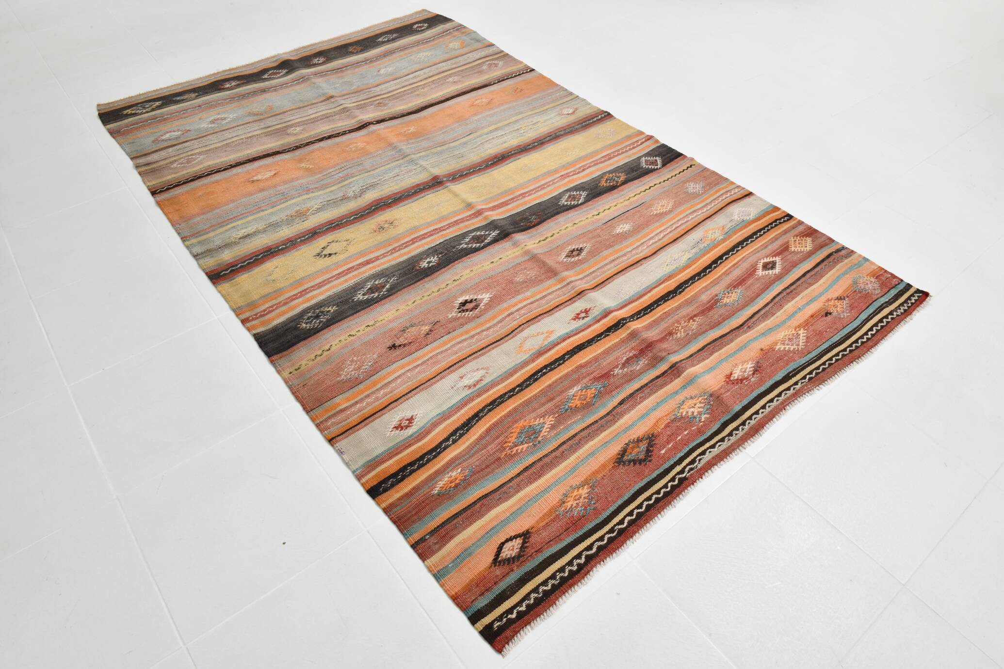 Turkish Anatolian Carpet, Vintage Pattern Rug, 163x259 Cm