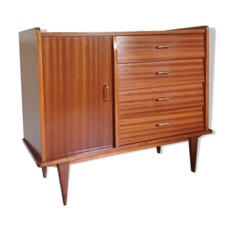 Commode quatre tiroirs, une porte