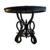 Pedestal table