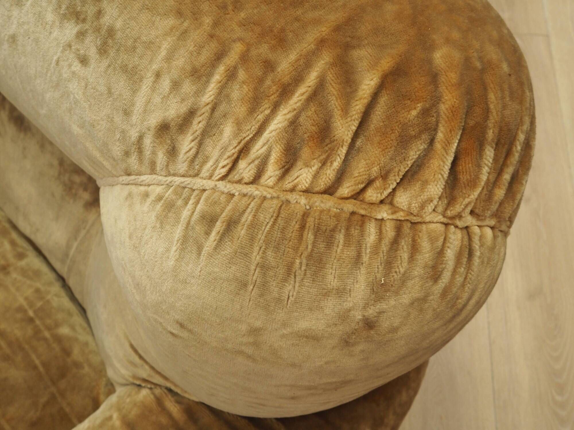 Velour armchair, Italian design, 1970s, production: Italy