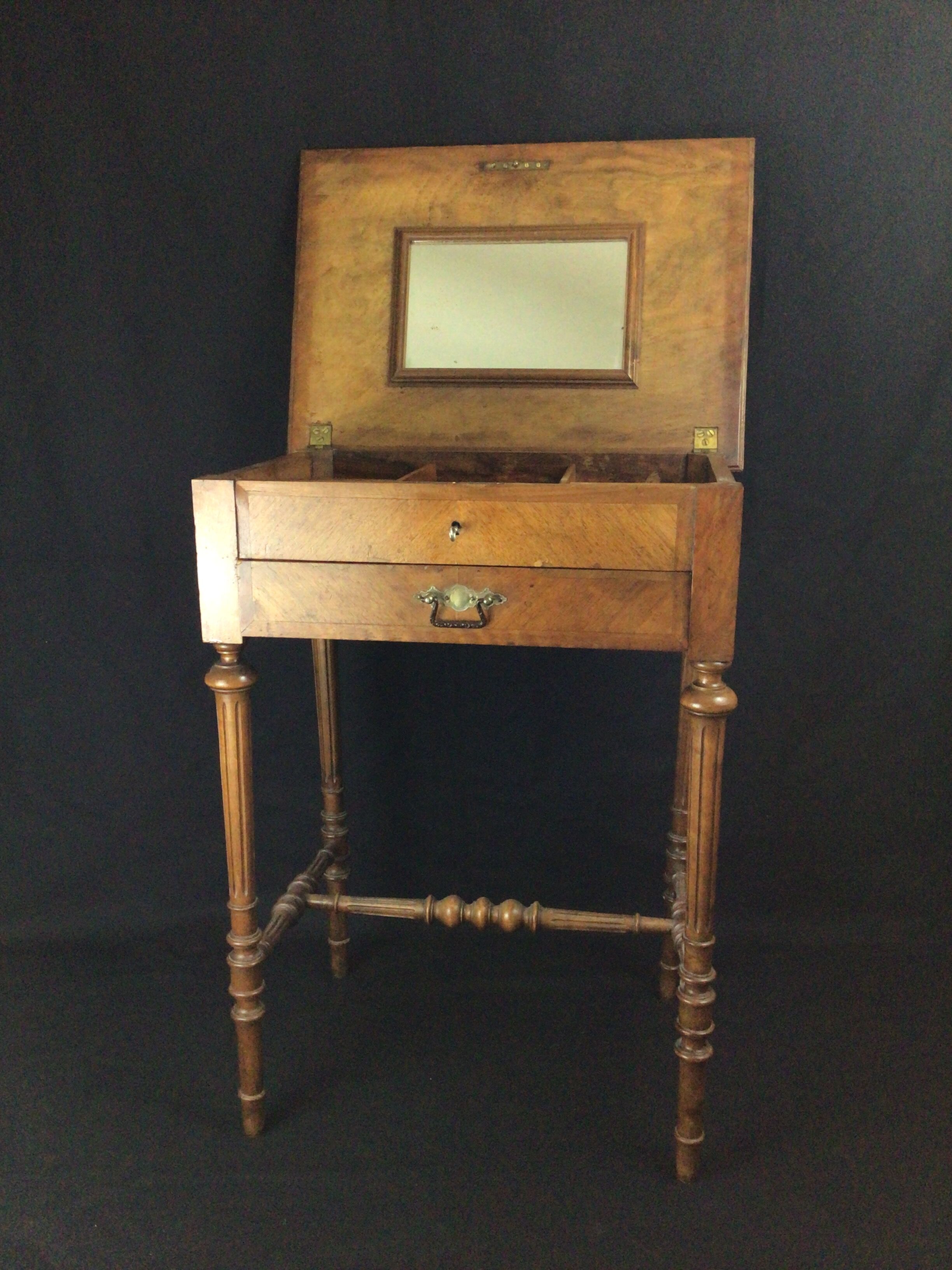 Hairdresser wood worker