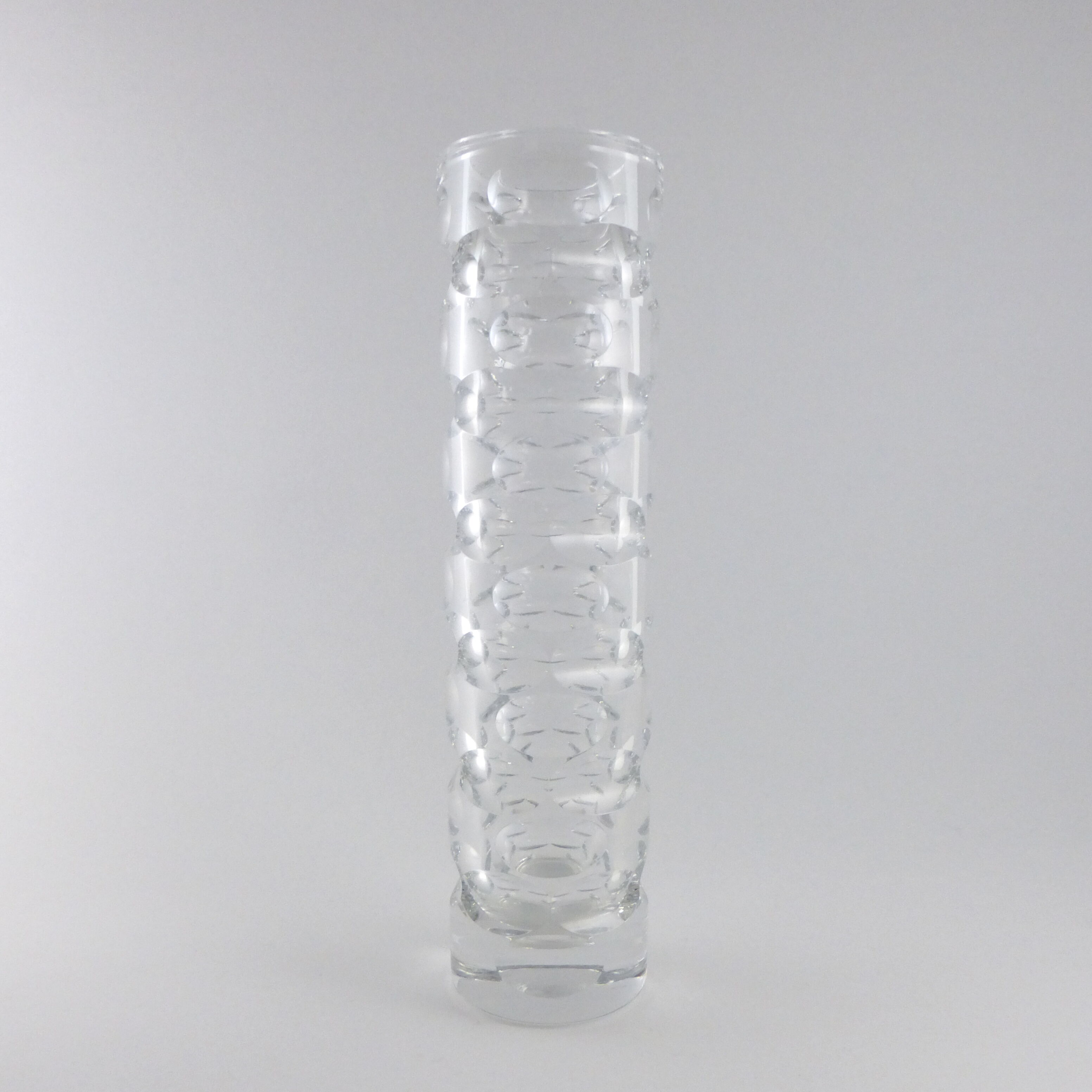 Cylindrical vase faceted crystal of the years 60/70