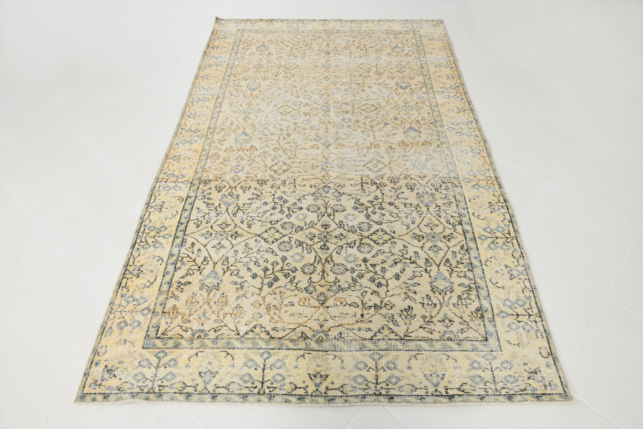5x8 beige yellow tones turkish rug 247x152cm