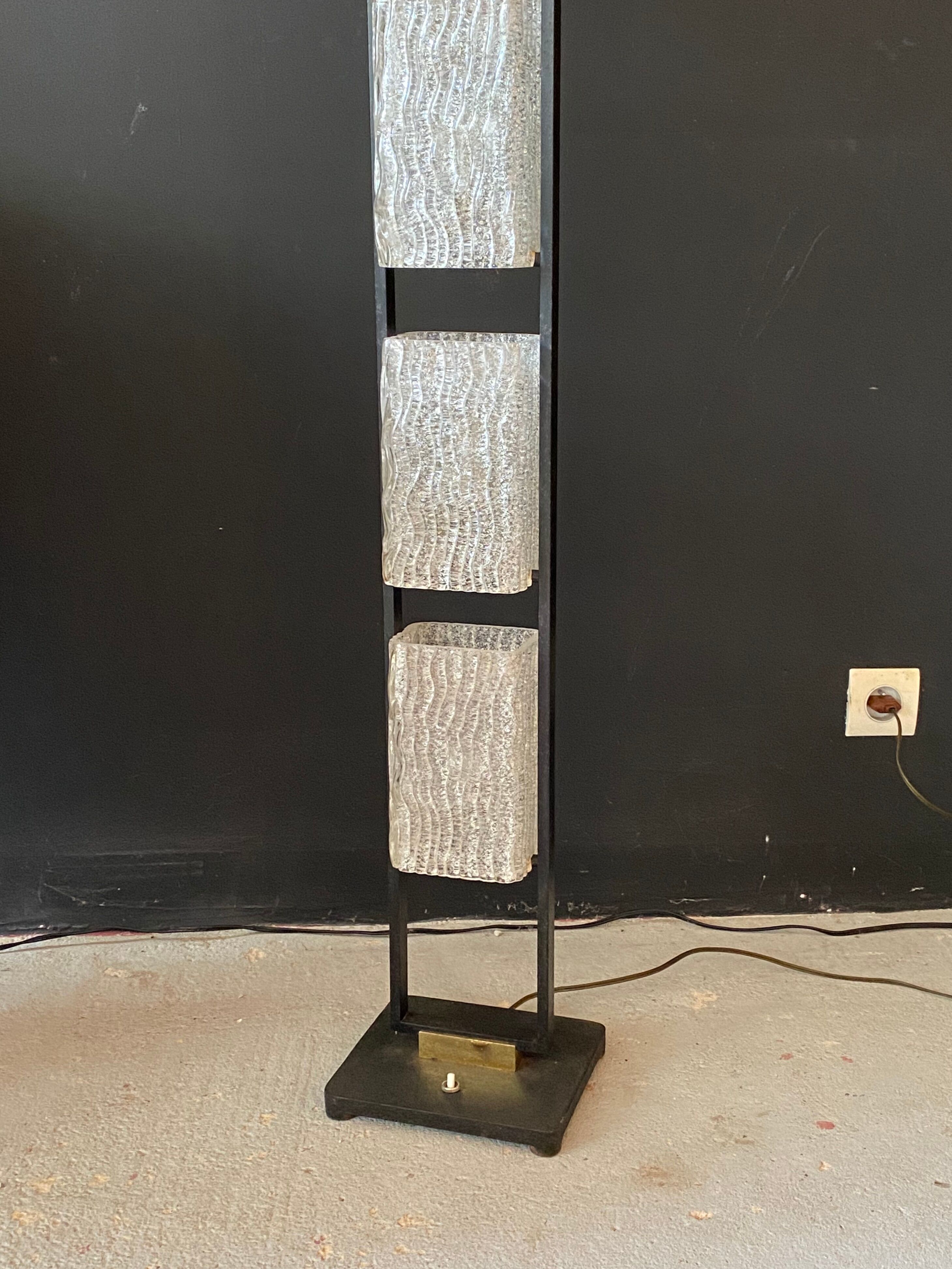 Arlus metal floor lamp and 4 glass lampshades - 1950