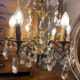 Lustre suspension en bronze et pampilles en cristal vintage