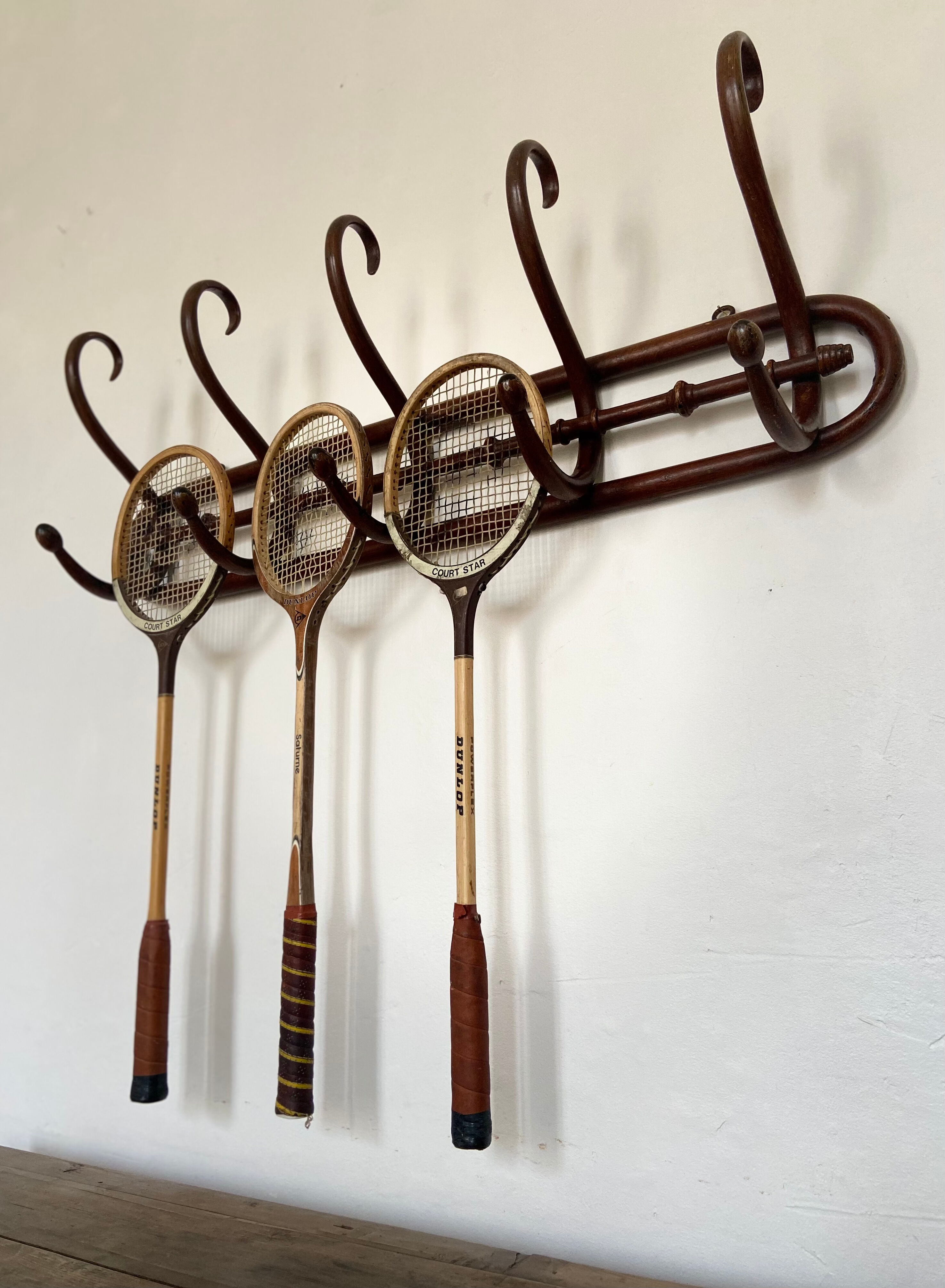 Wall coat rack