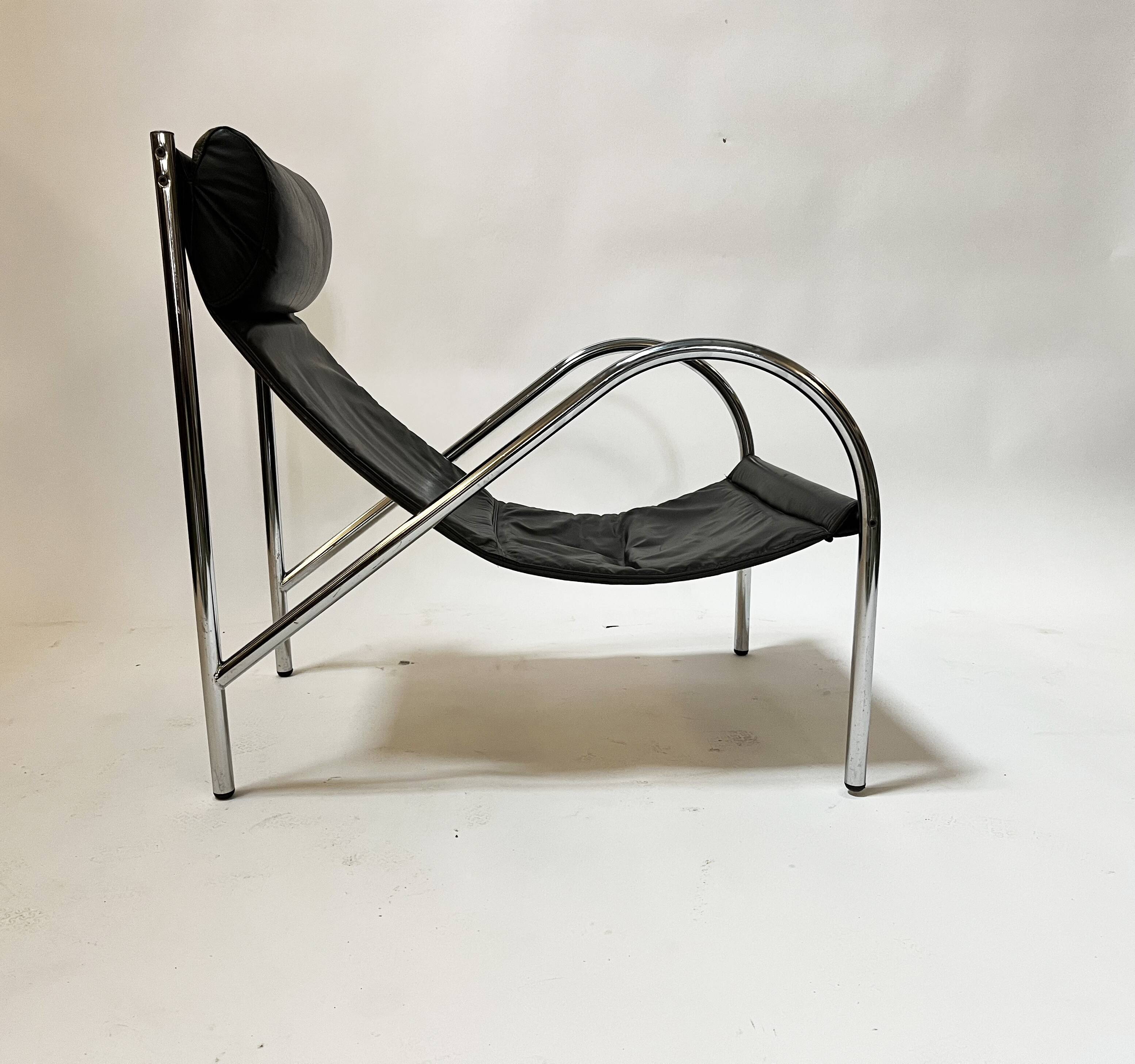 Omega Habitat armchair