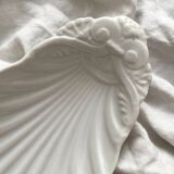 Ravier petit plat coquillage en porcelaine ancienne