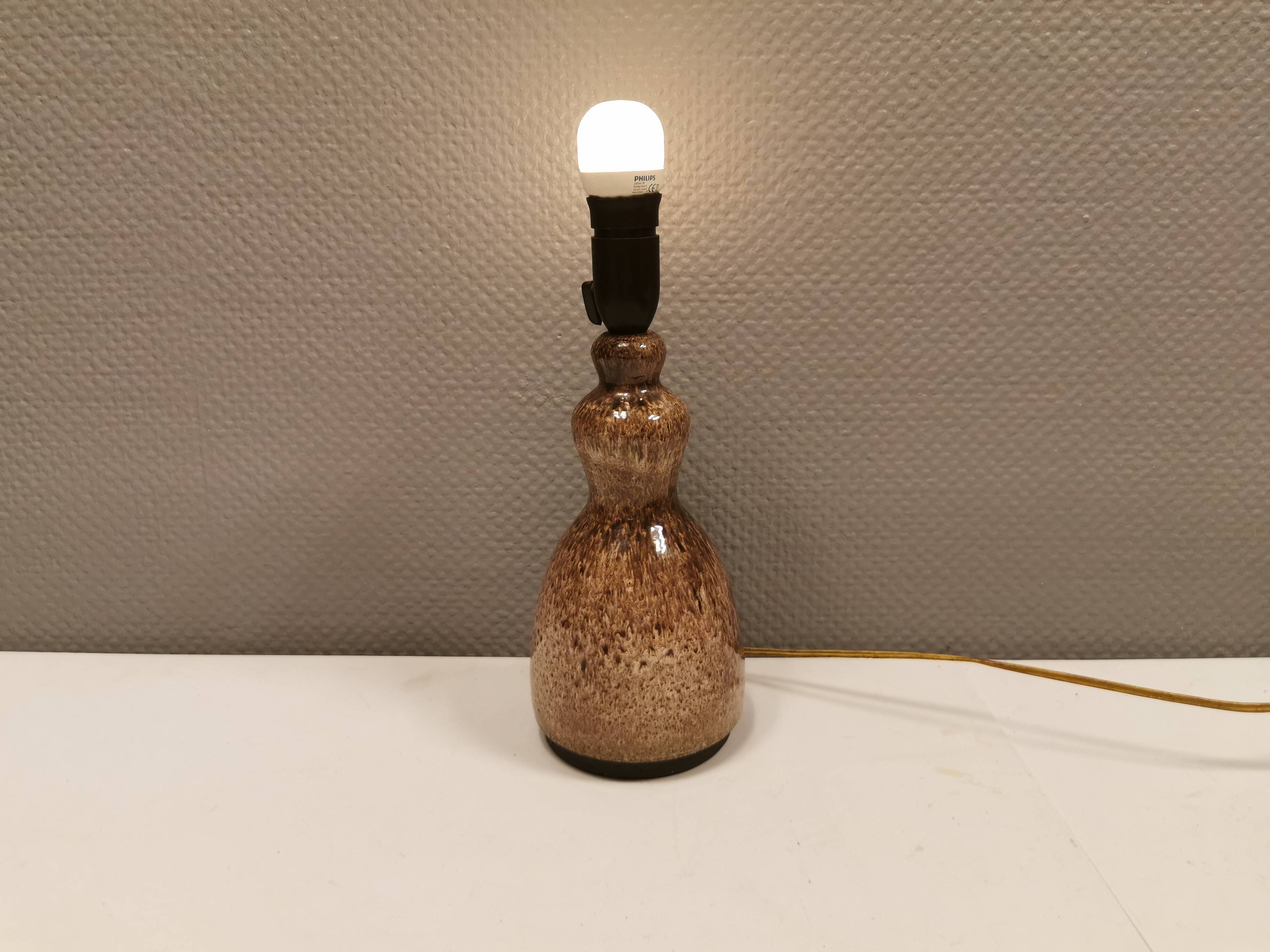 Table lamp in ceramic from Danish Belka Stoneware.