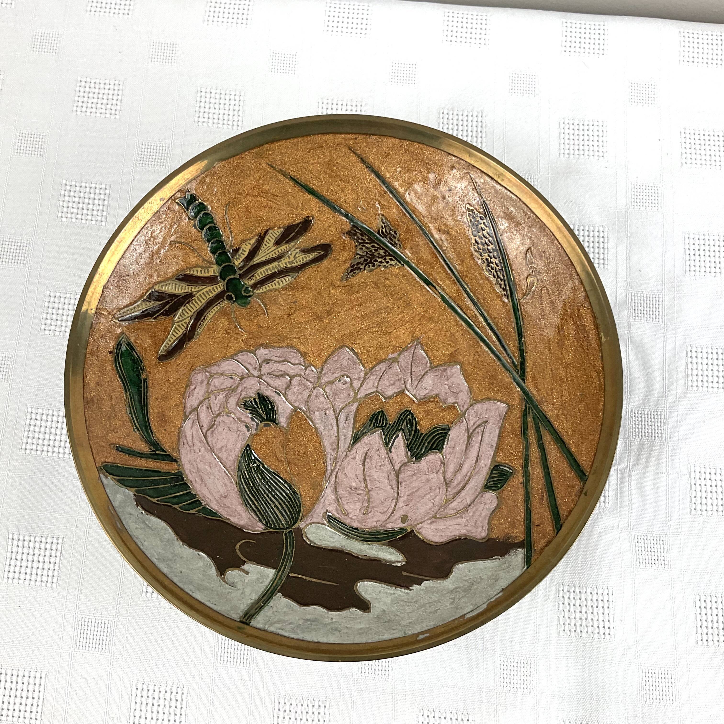 Cup/empty pocket in enameled brass on foot