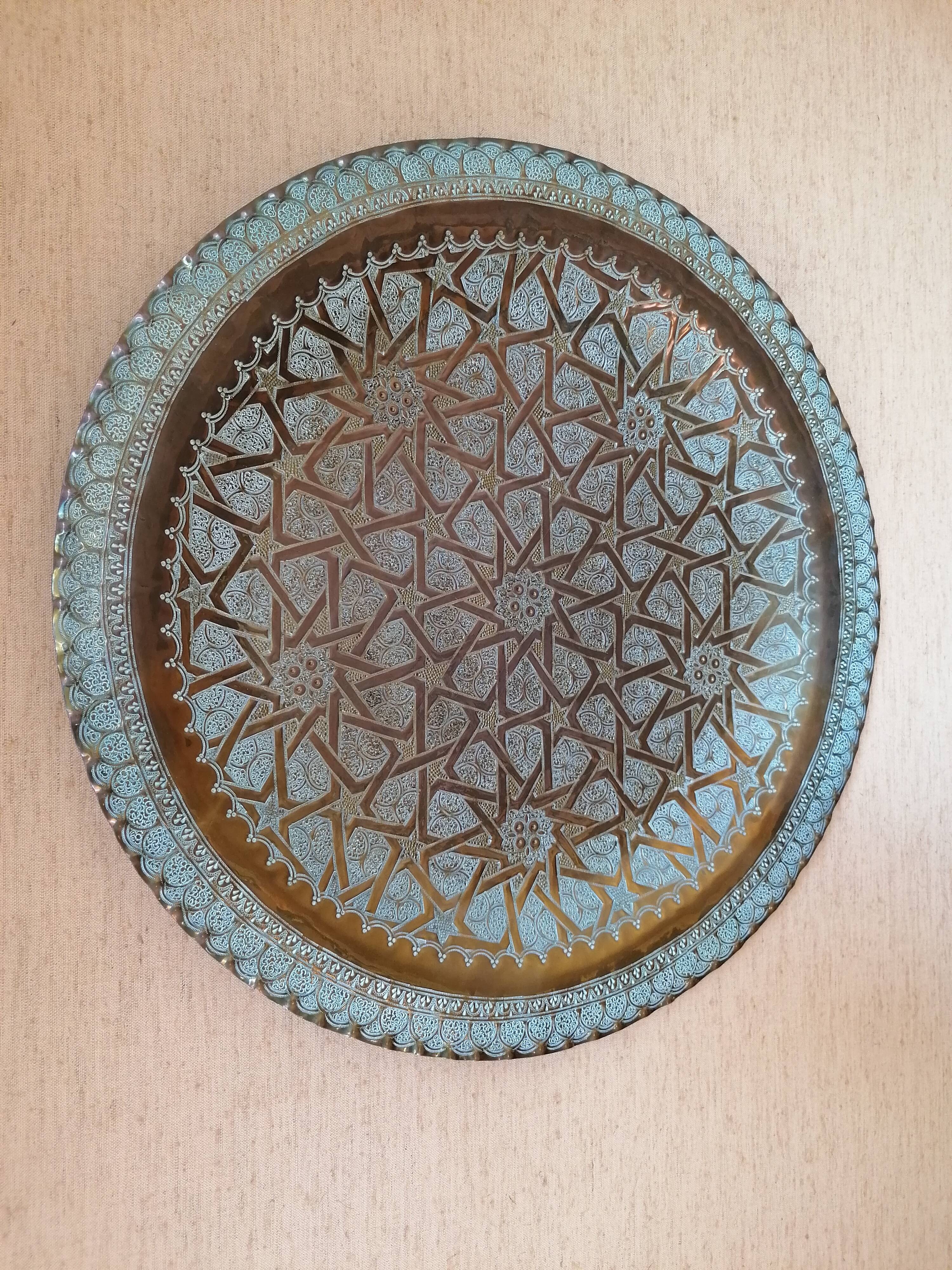 Vintage Moroccan tray in copper metal