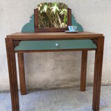 Art Deco hairdresser