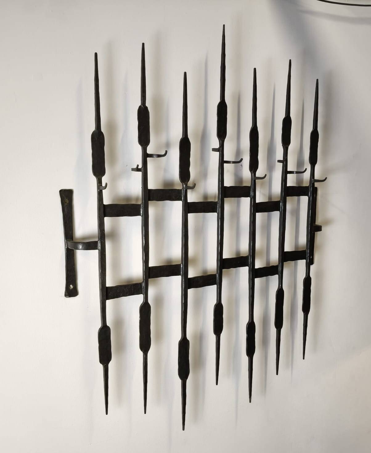 Porte-manteau en fonte brutalisme