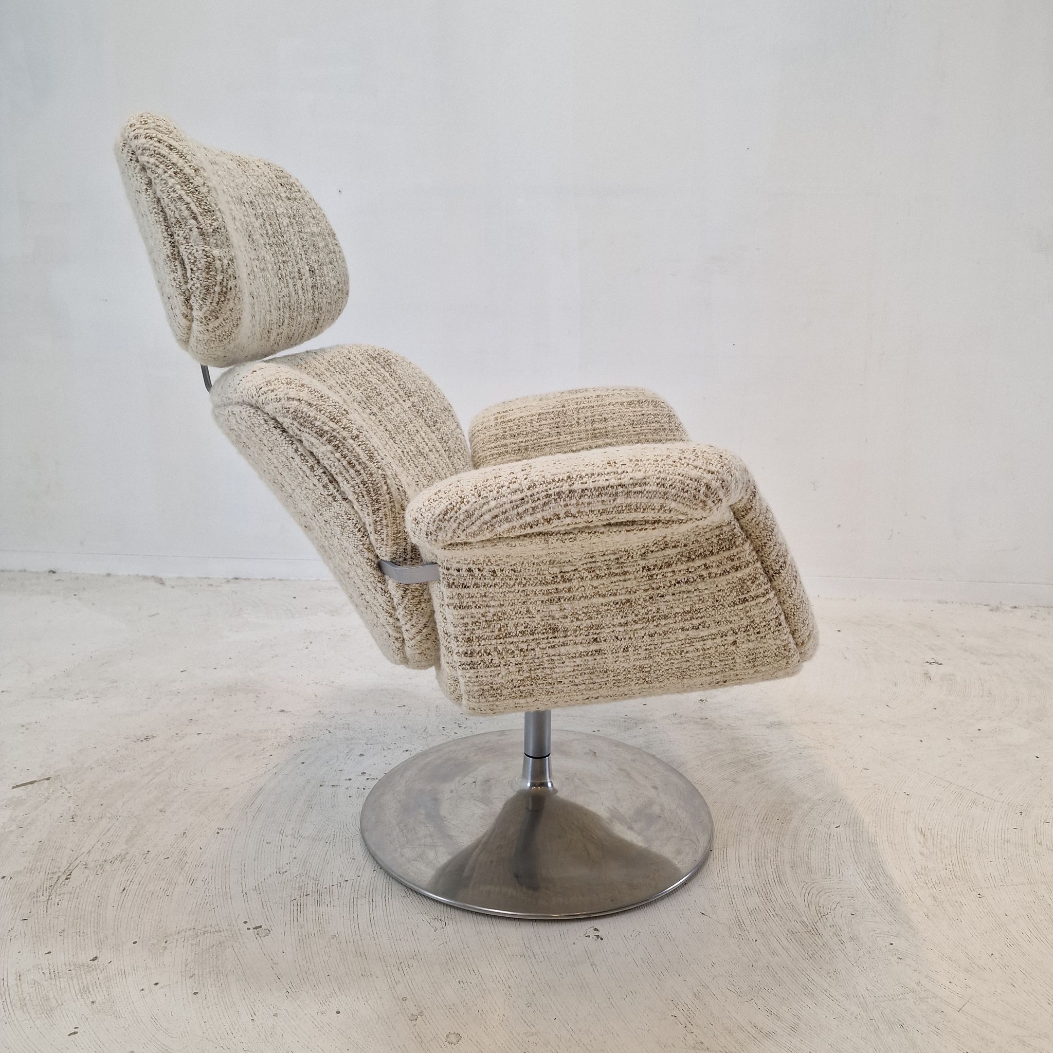 Big Tulip Chair and Ottoman by Pierre Paulin for Artifort, 1980s