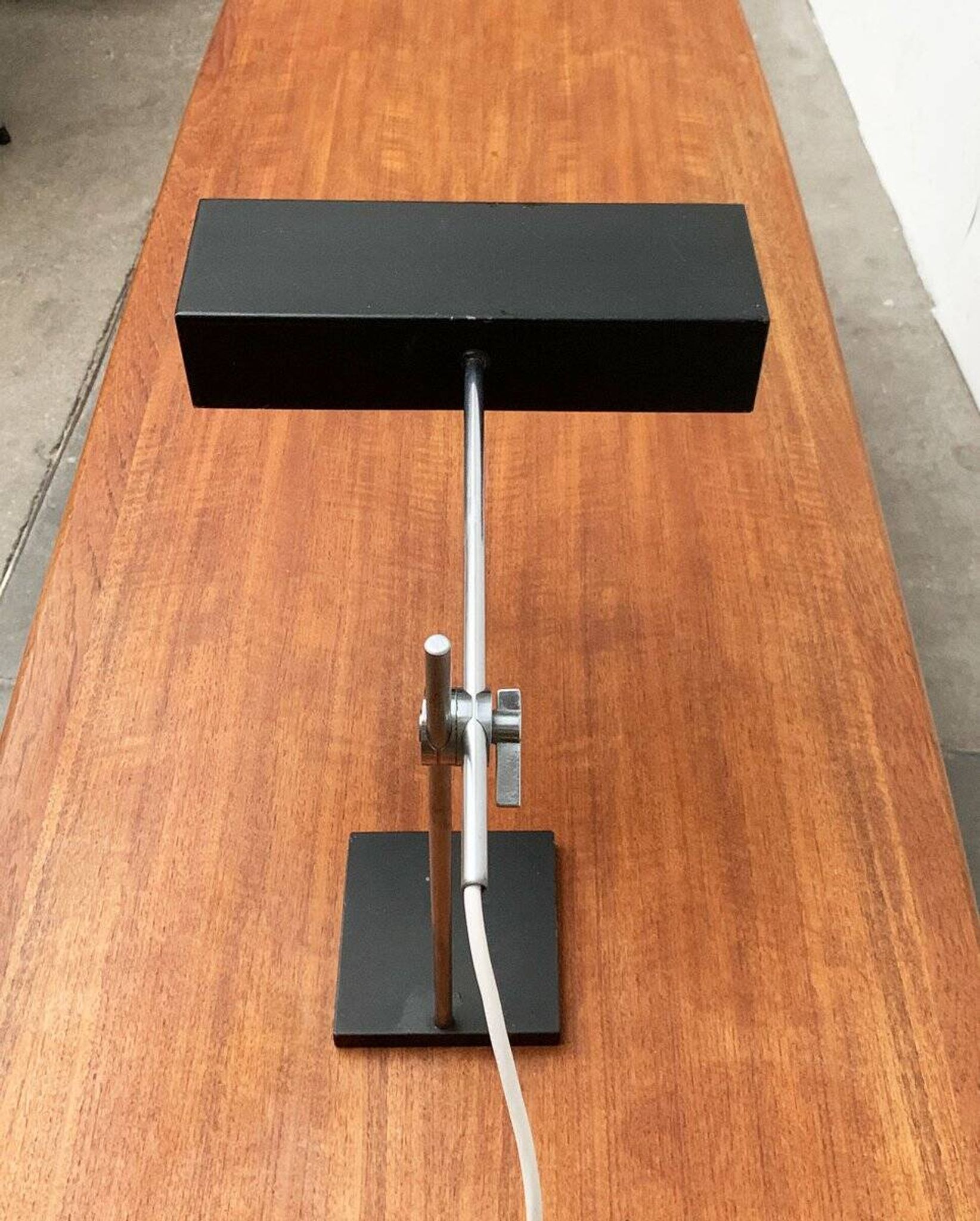 Lampe de table minimaliste du milieu du siècle, années 1960, lot de 2