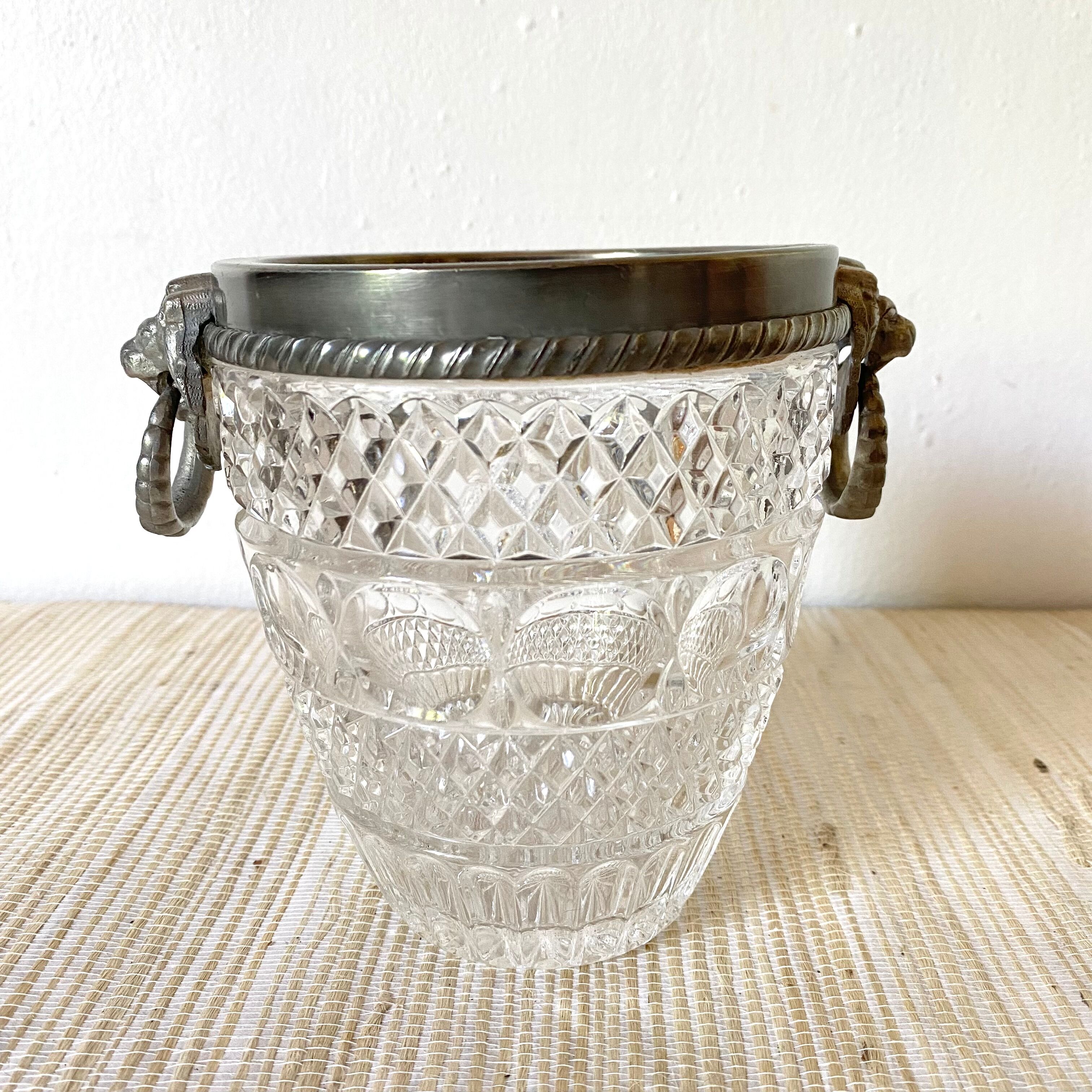 Lion head ice bucket