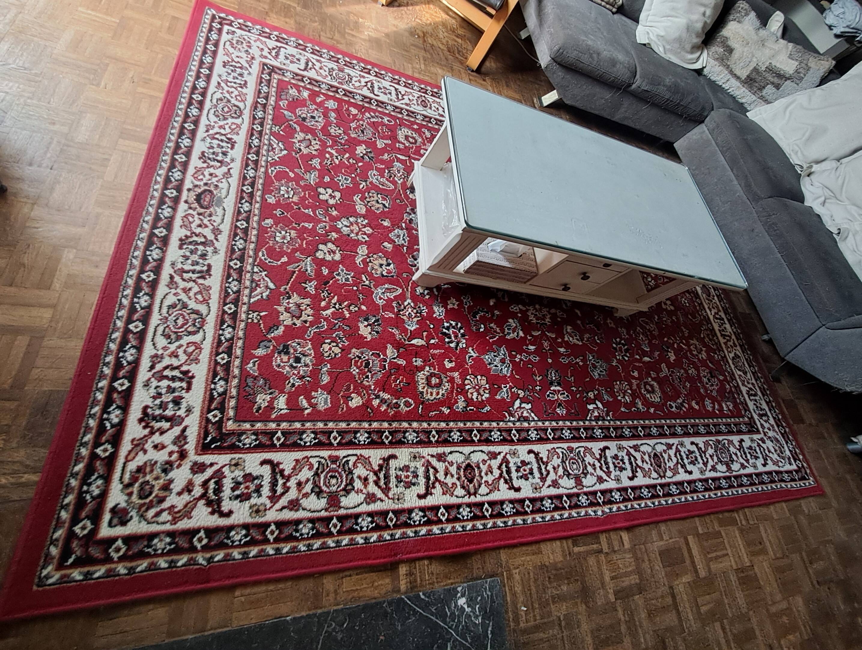Rug Machine made rectangular Belgium 1990