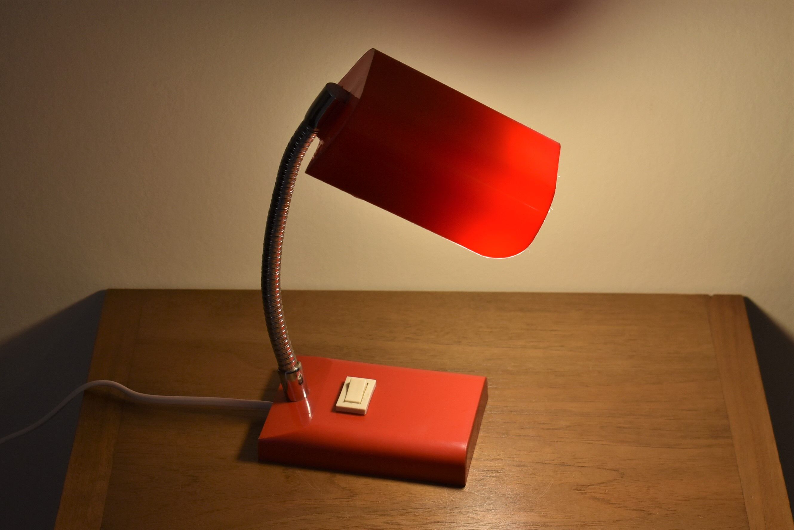 Red vintage Office lamp