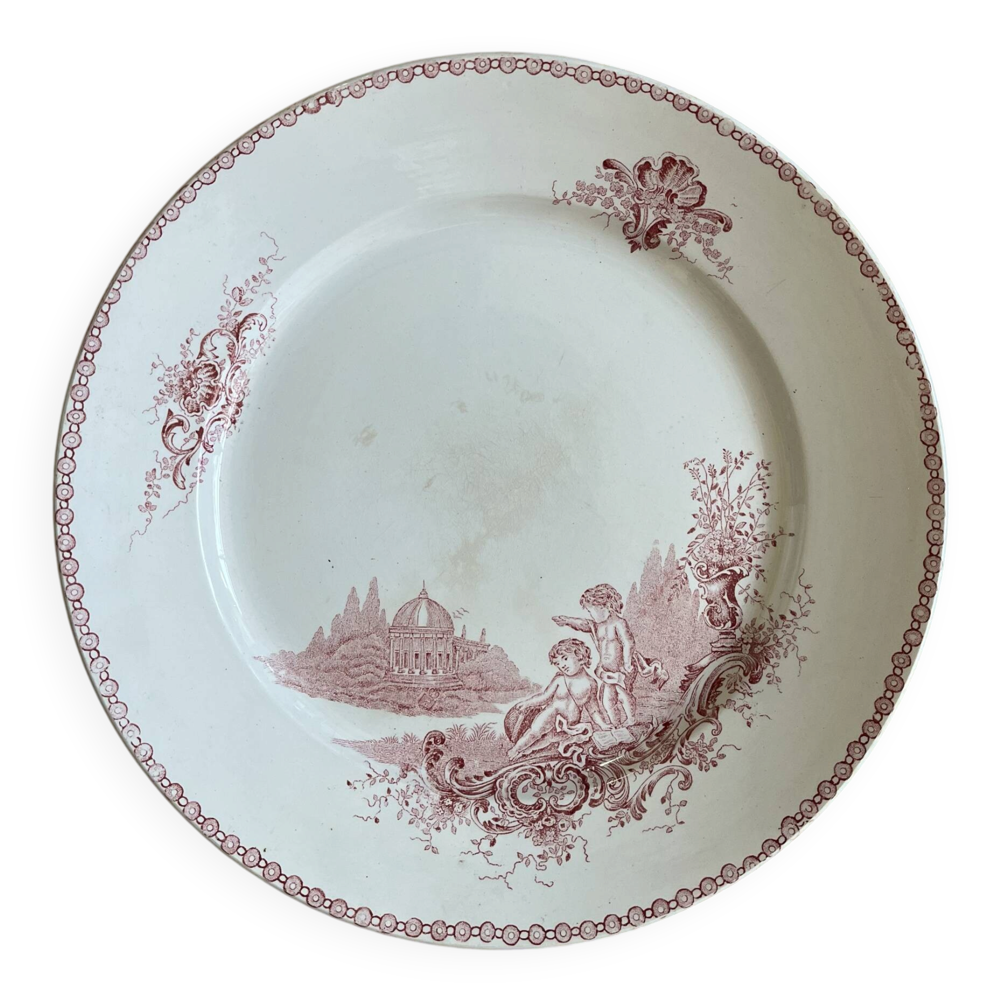 Plat en terre de fer Trianon