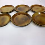 Vintage service plates and serving trays, 39 pieces, silk-screened.