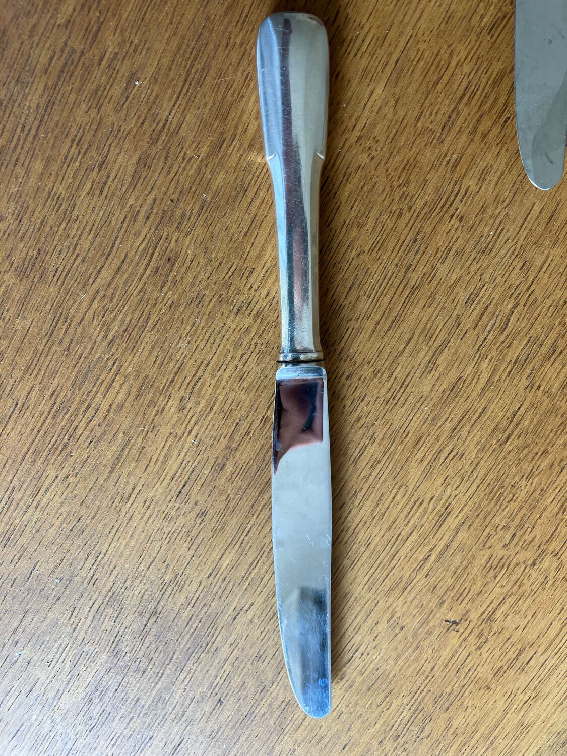 6 silver metal knives