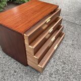 Mid-century scandinavian style chest of drawers dresser with plinth base, 1970s