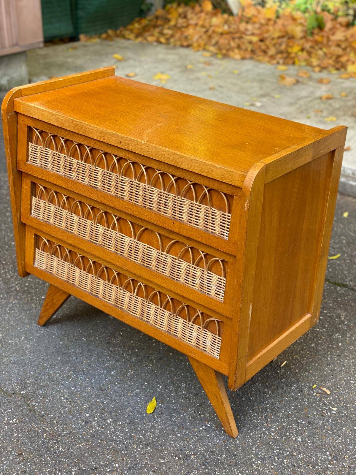 Commode scandinave en chêne et rotin des années 60
