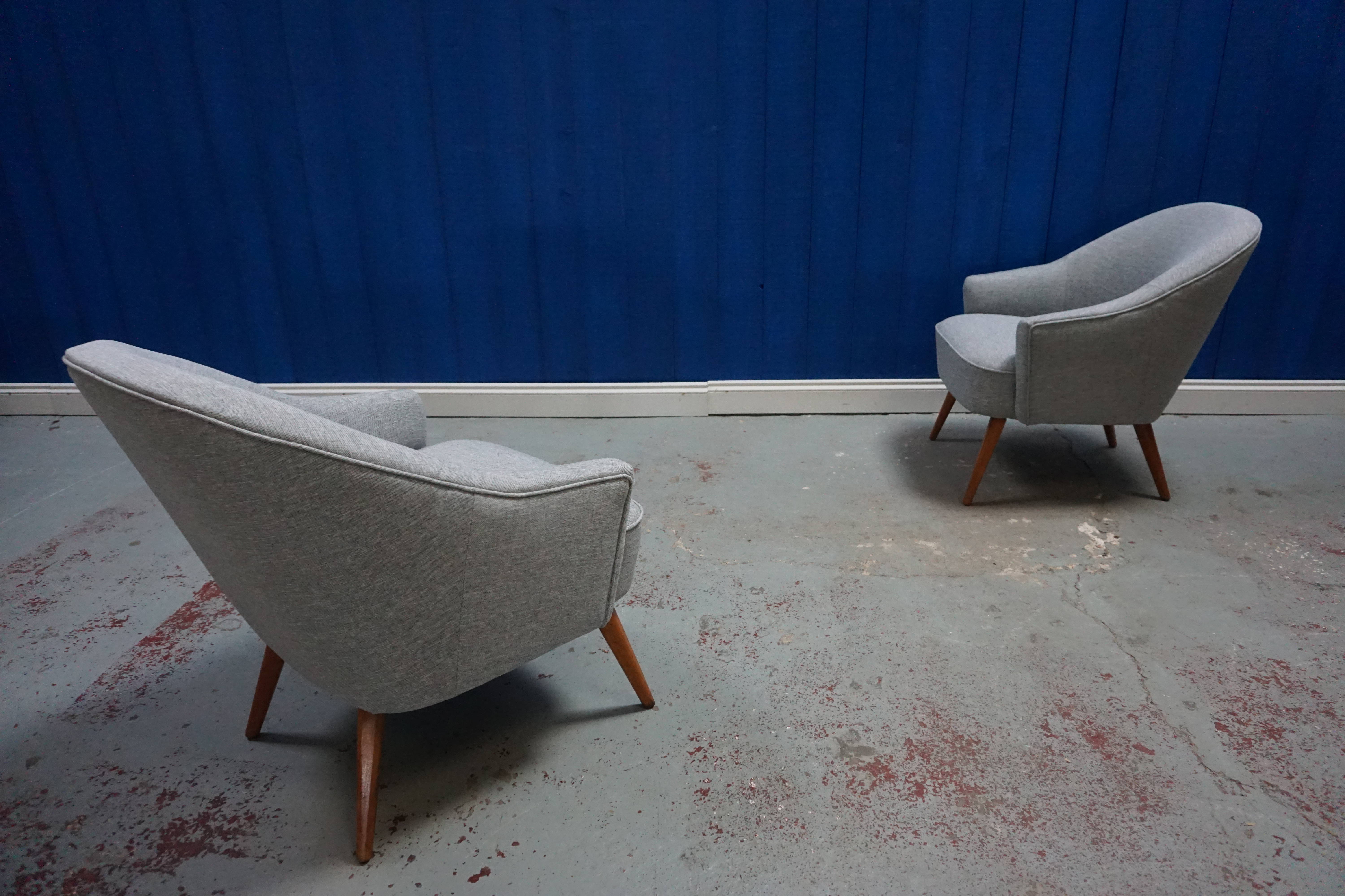 Paire de fauteuils 1950