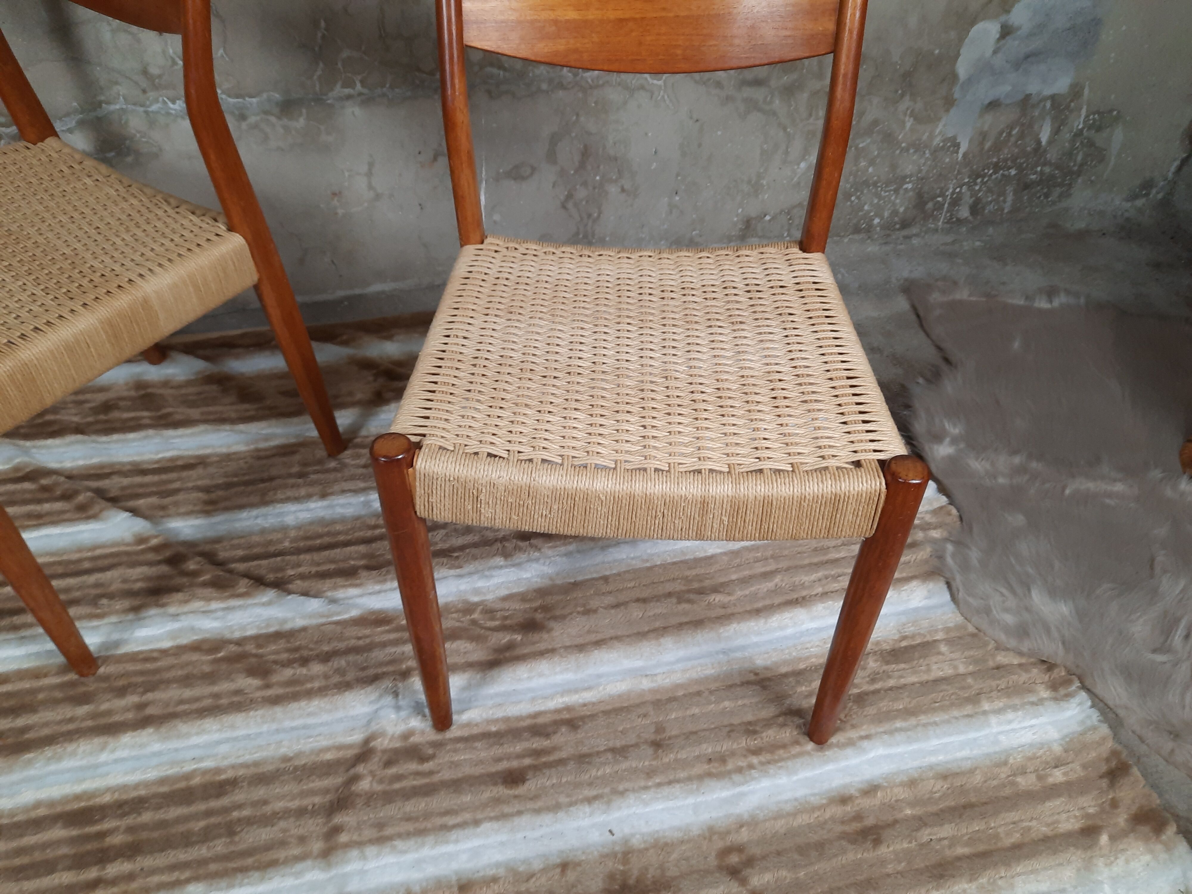 Oak dining chair