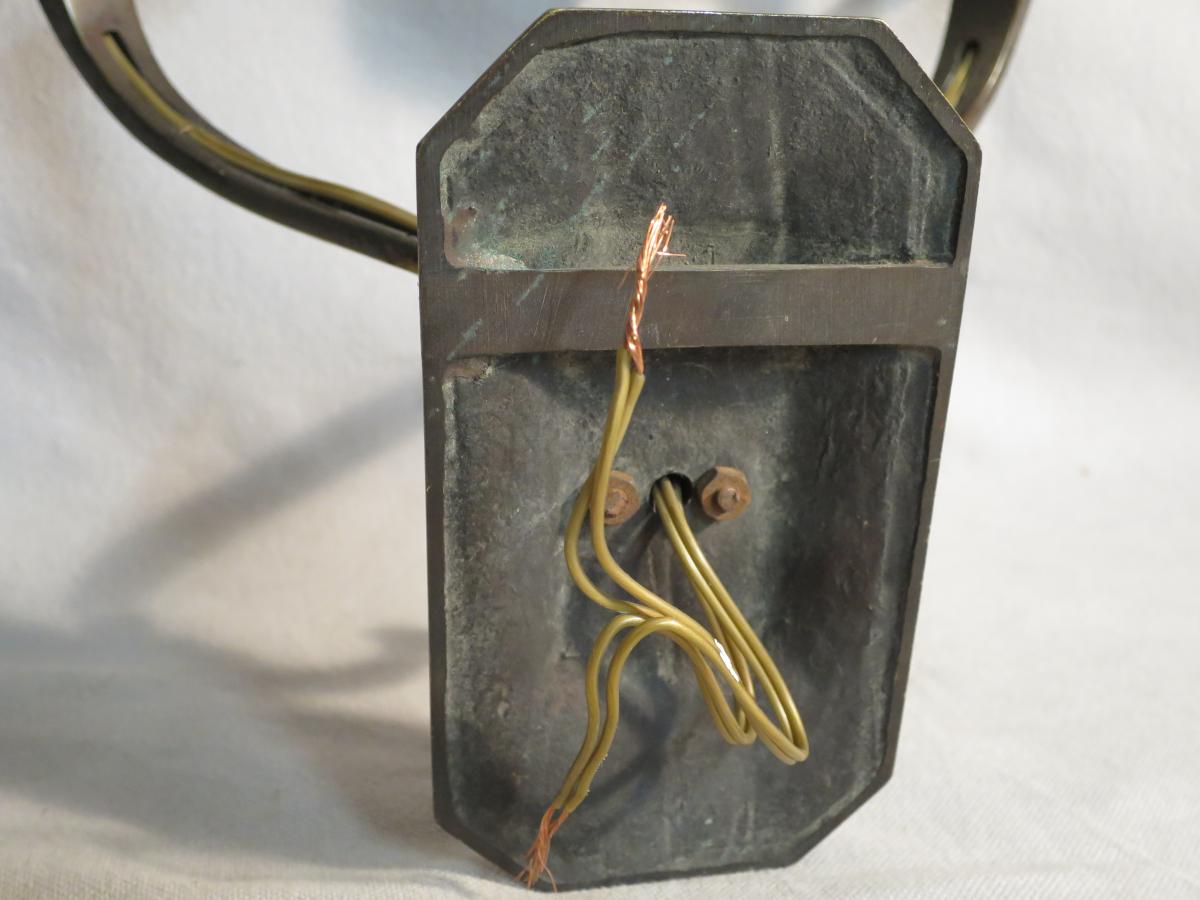 Pair of double wall Art Deco bronze and Crystal