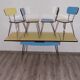 Table et 4 chaises en formica avec pieds eiffels vintage Sif
