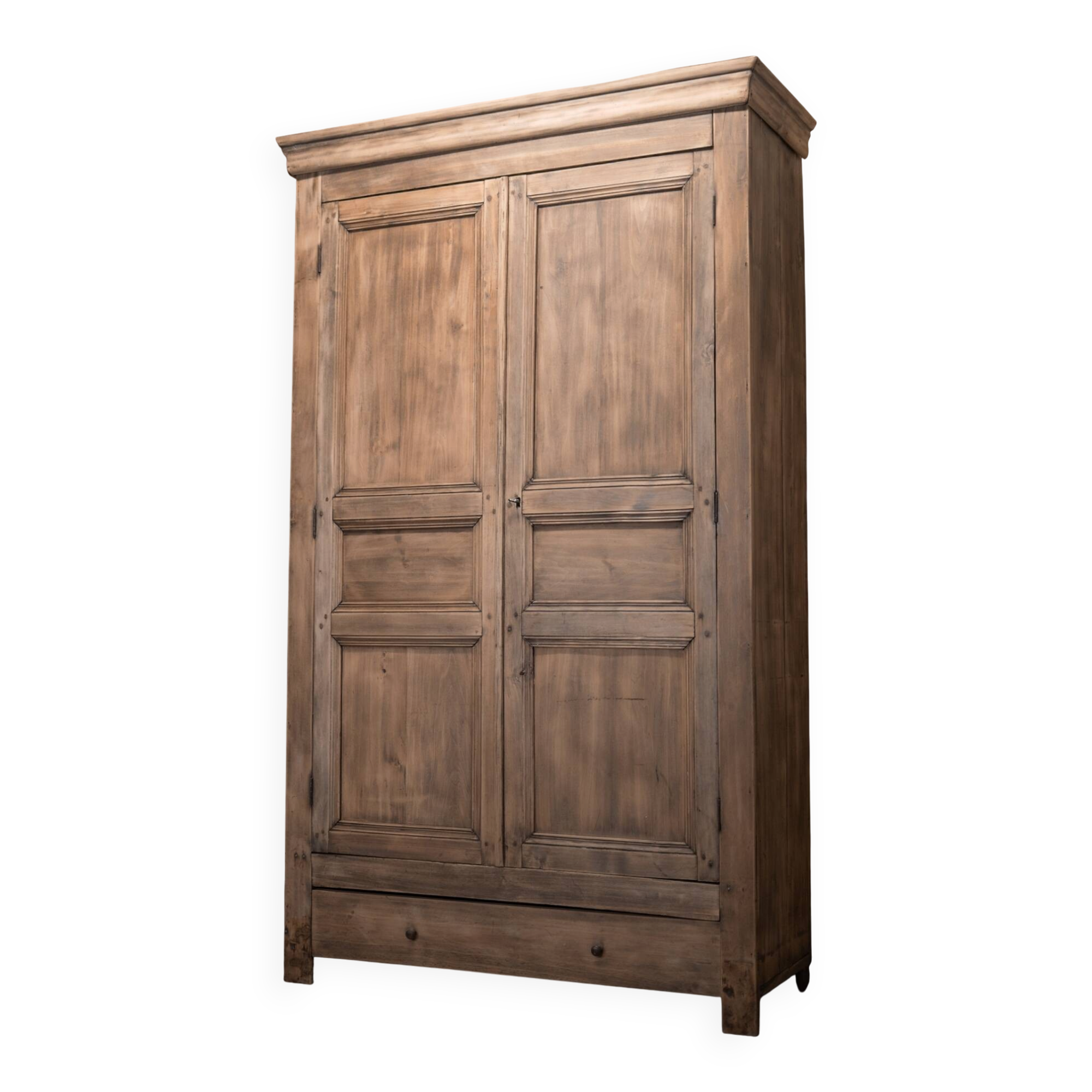 Armoire en peuplier