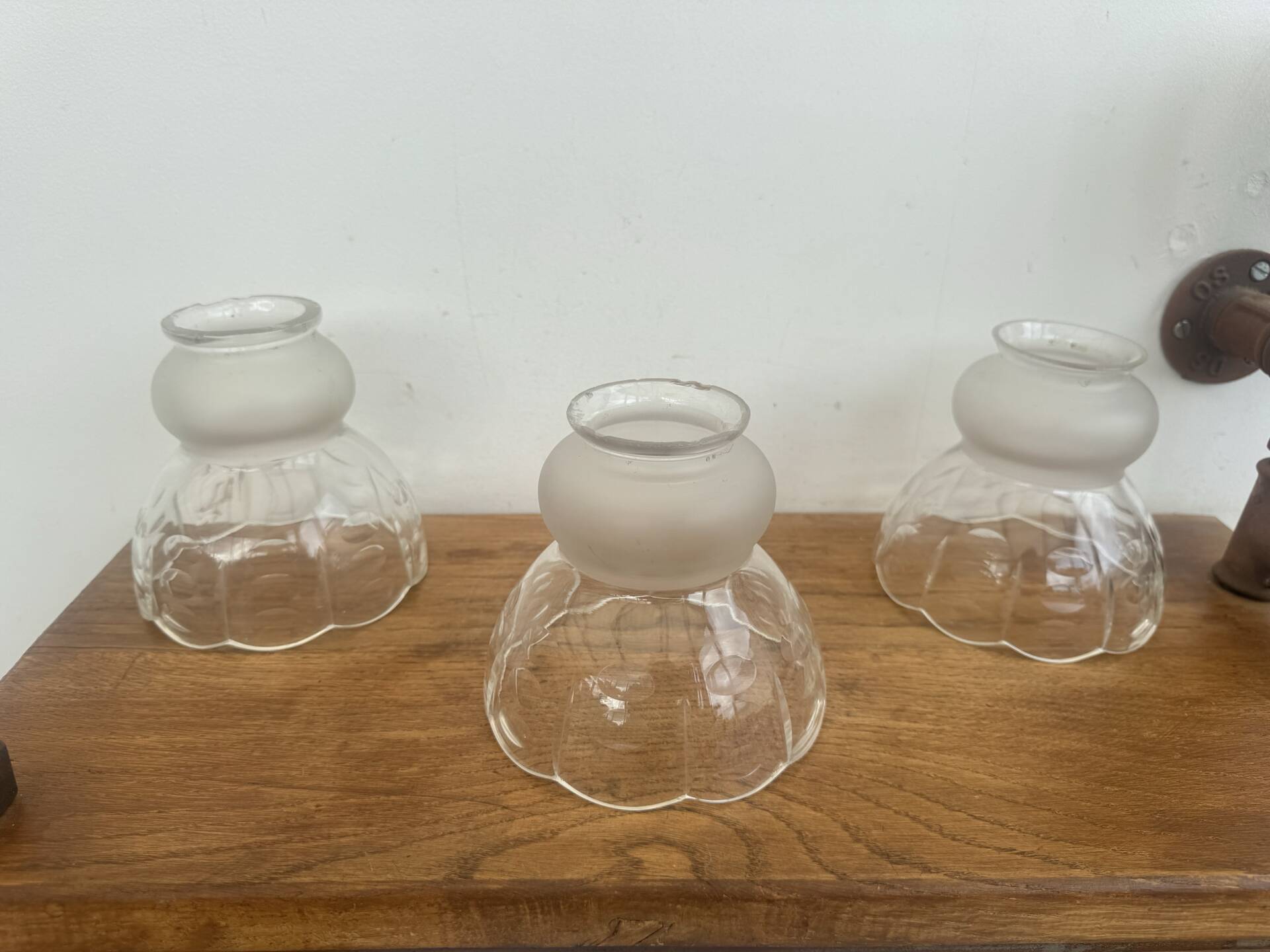 Lot 3 Tulips Antique Glass Cut Frosted Art Deco Lamps Lu